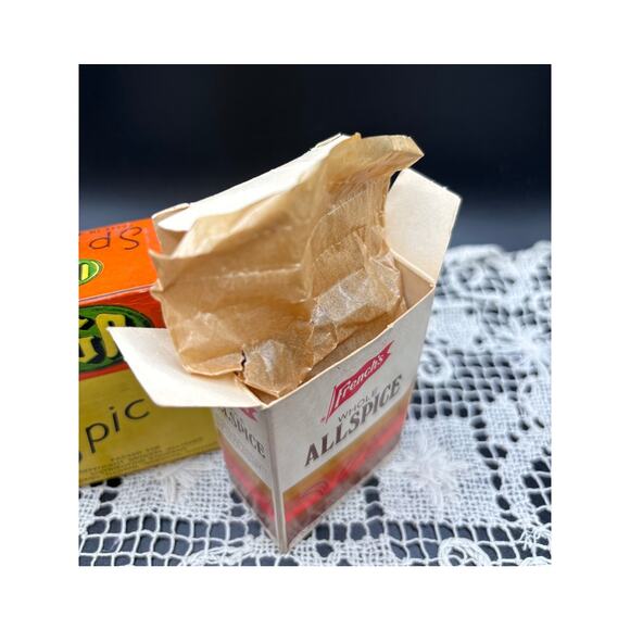 IGA Poppy Seed Spice Box 1970s with French’s Allspice Box 1980s Kitschy Decor - Picture 10 of 11